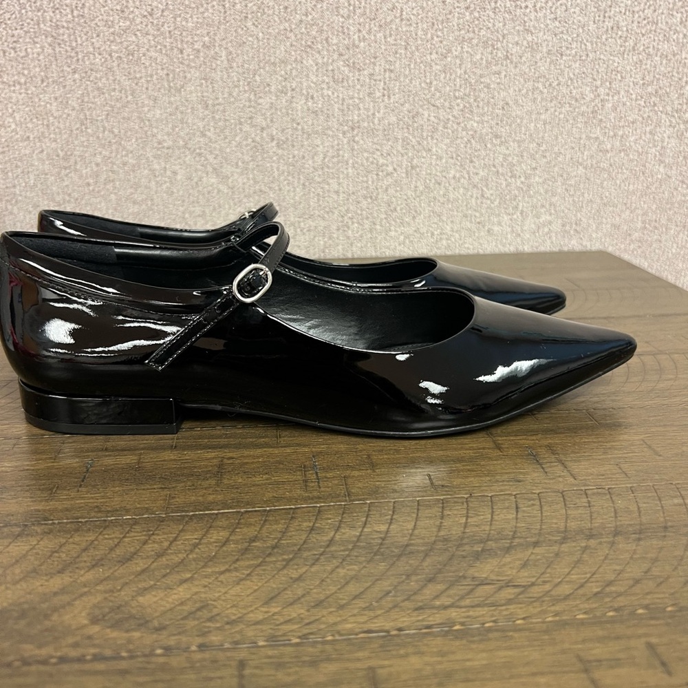 Vince Camuto Eloise Black Patent Leather Flats sz 9.5